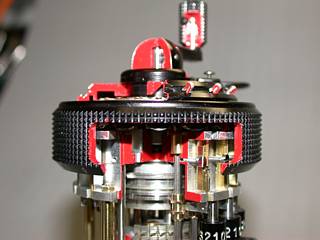 Curta-1-special-cut-model--003.jpg